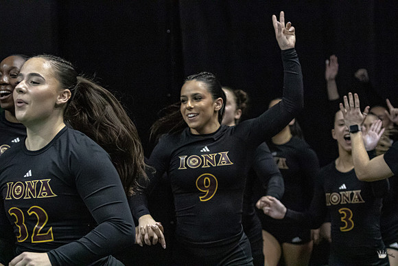 ionaatoregon-20